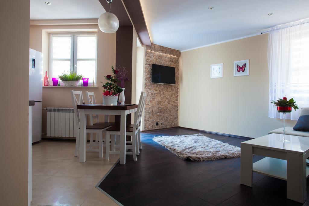 Belweder Apartment Naleczow Exterior photo